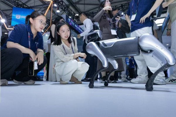 海会配资 直击MWC展台：“5G+AI”，让想象力变成生产力